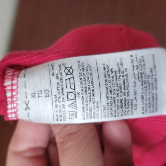 4/$30 Old Navy XL ribbed square neck red tank ** - Picture 6 of 7